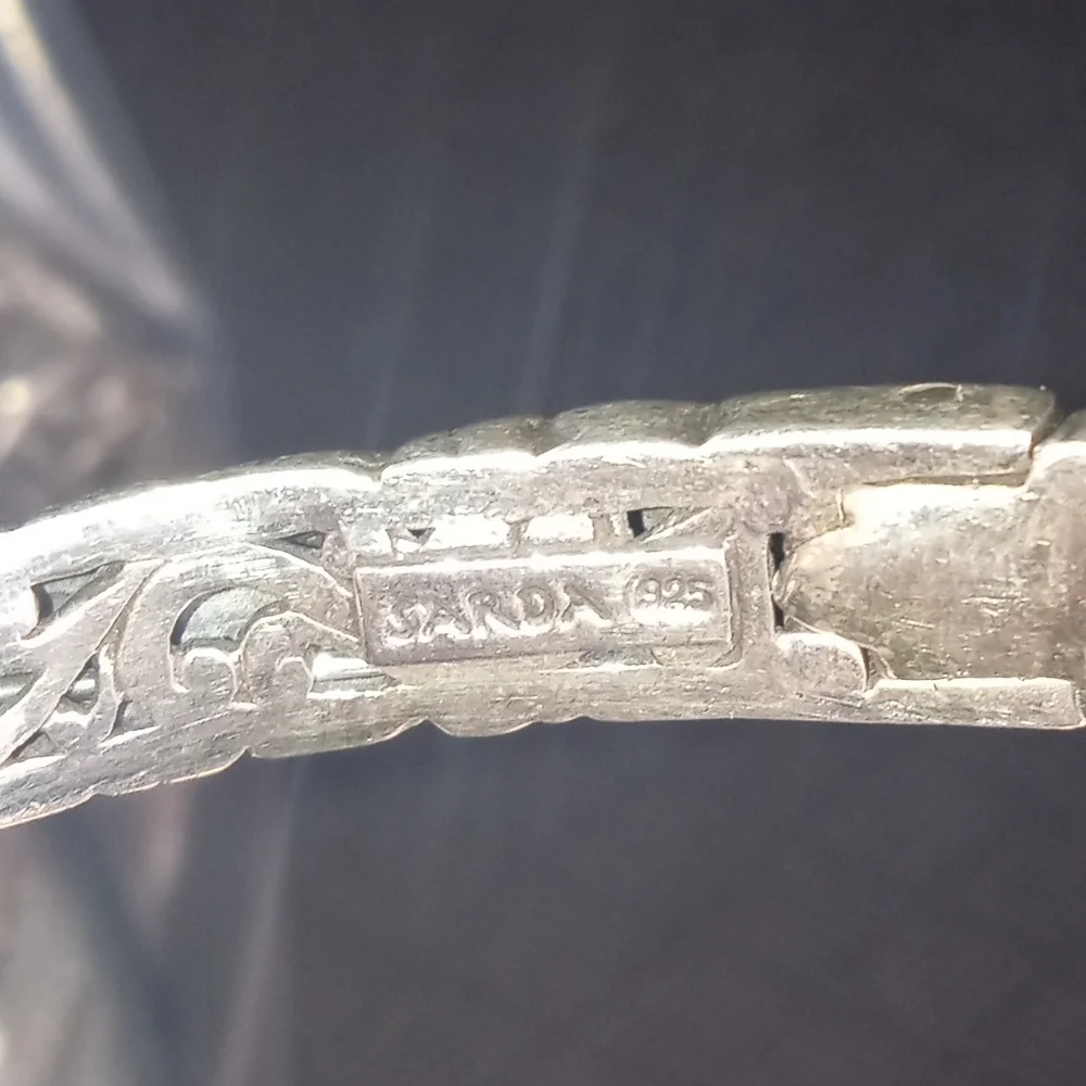 Sarda Silver Filigree Hinged Bangle Bracelet - Picture 4 of 7